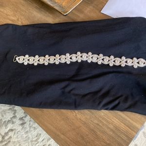 BRAND NEW Bridal head piece